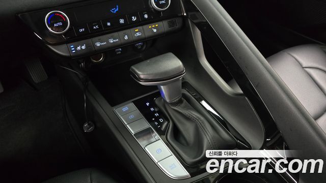Hyundai AVANTE 2021 — photo 9