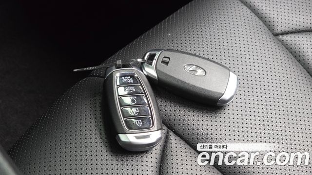 Hyundai AVANTE 2021 — photo 17