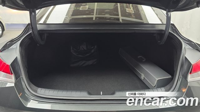 Hyundai AVANTE 2021 — photo 20