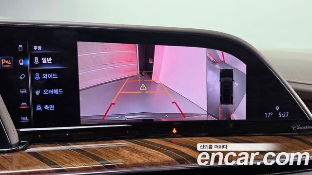 Cadillac Escalade 2021 — photo 21