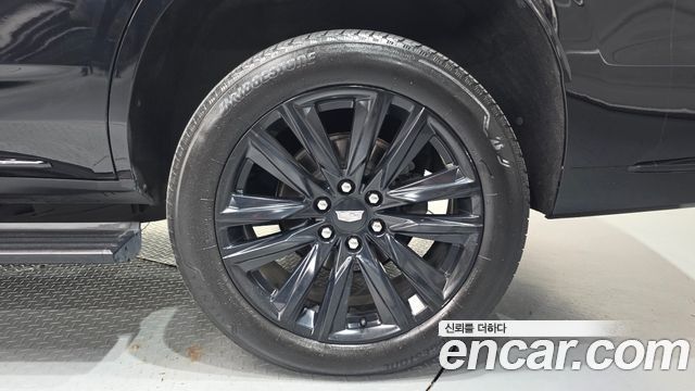 Cadillac Escalade 2021 — photo 7