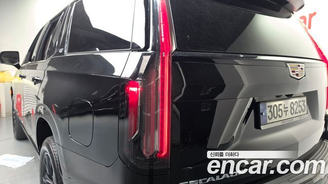 Cadillac Escalade 2021 — photo 9