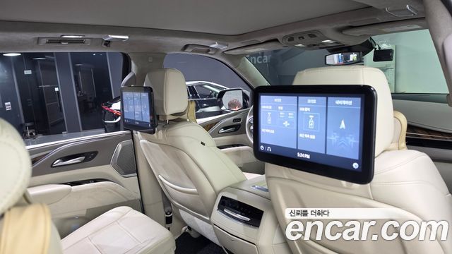 Cadillac Escalade 2021 — photo 28