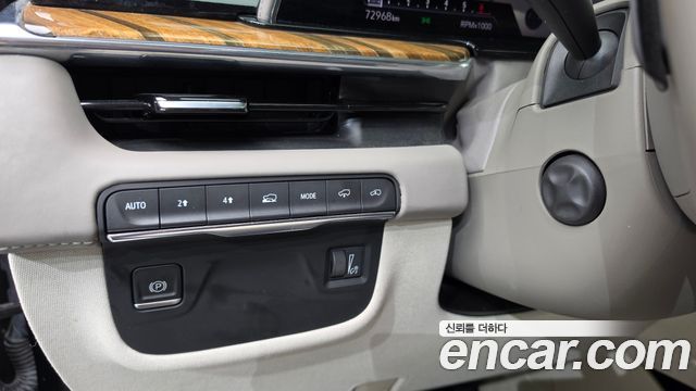 Cadillac Escalade 2021 — photo 29