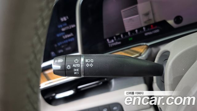 Cadillac Escalade 2021 — photo 30