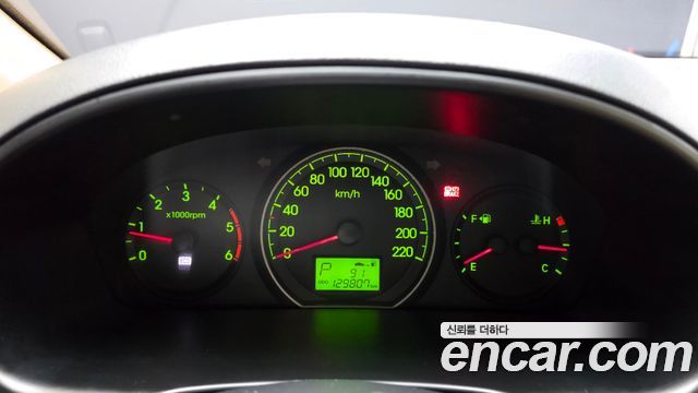 Hyundai Starex 2013 — photo 11