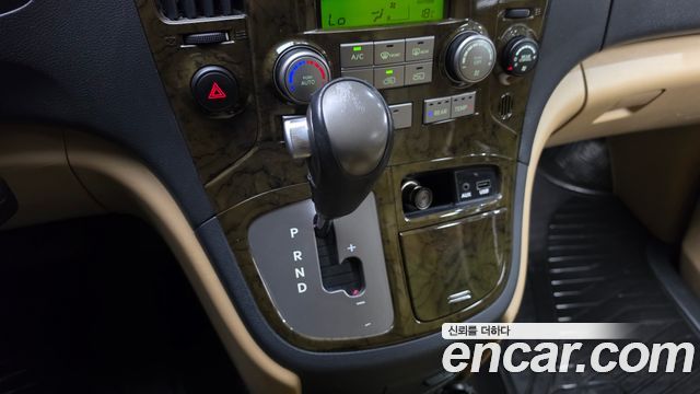 Hyundai Starex 2013 — photo 12