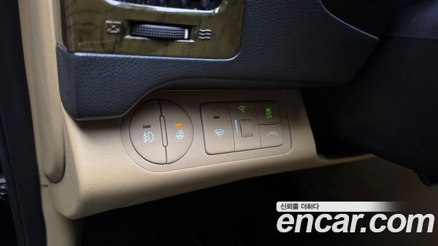 Hyundai Starex 2013 — photo 21