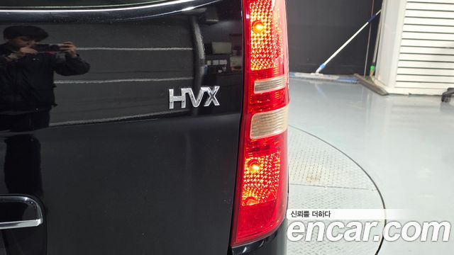 Hyundai Starex 2013 — photo 9