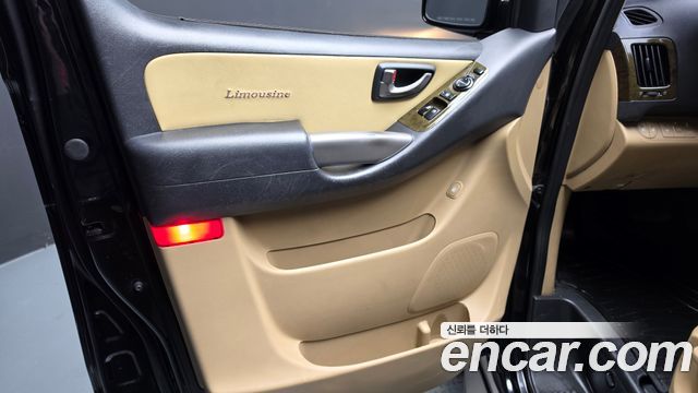 Hyundai Starex 2013 — photo 14