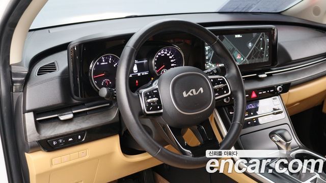 Kia Canival 2023 — photo 6