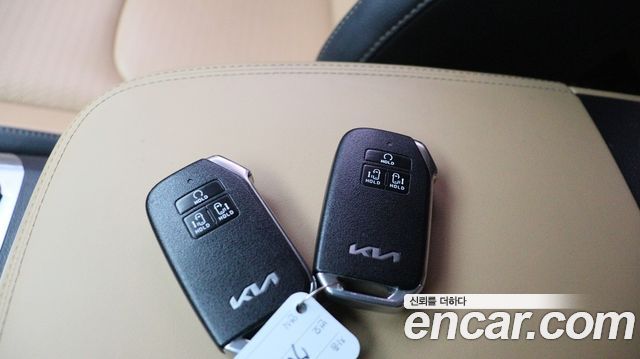 Kia Canival 2023 — photo 13
