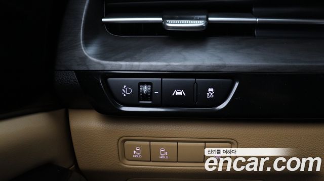 Kia Canival 2023 — photo 14