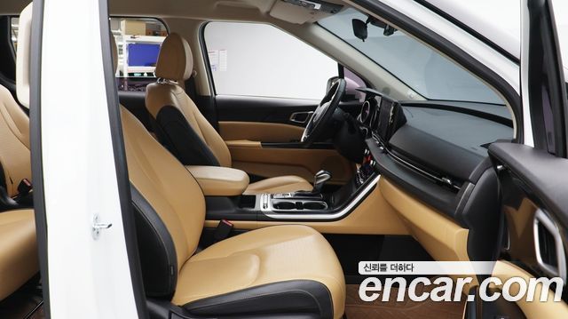 Kia Canival 2023 — photo 20