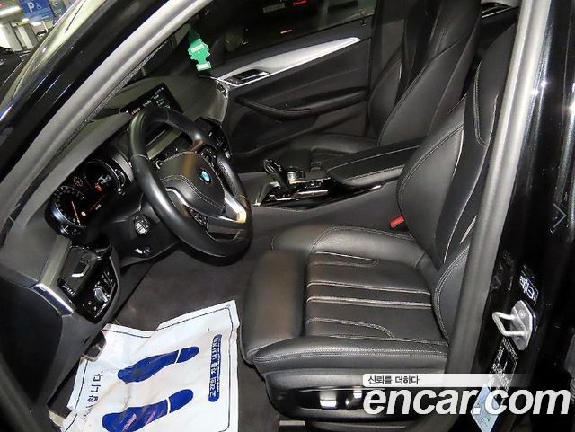 BMW 5-Series 2017 — photo 6