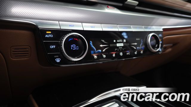 Genesis G80 2022 — photo 35