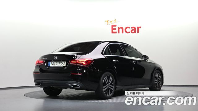 Mercedes-Benz A-Class 2021 — photo 2