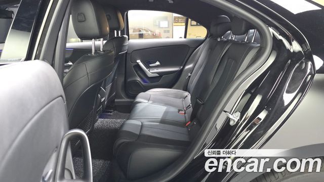 Mercedes-Benz A-Class 2021 — photo 11