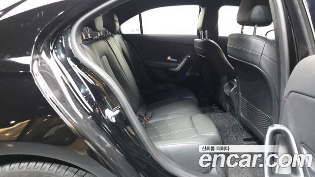 Mercedes-Benz A-Class 2021 — photo 12