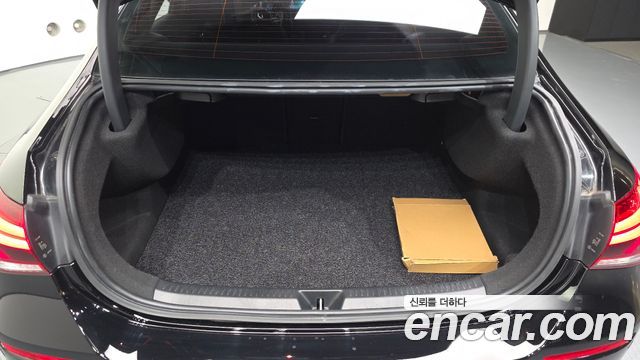 Mercedes-Benz A-Class 2021 — photo 20