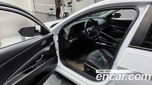Hyundai AVANTE 2021 — photo 13