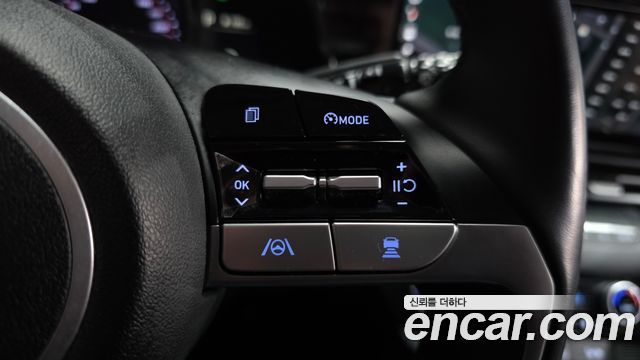 Hyundai AVANTE 2021 — photo 23