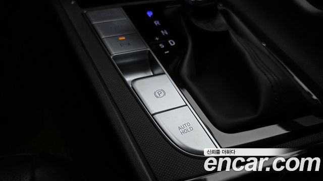 Hyundai AVANTE 2021 — photo 24