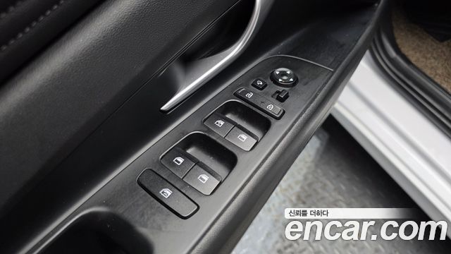 Hyundai AVANTE 2021 — photo 30