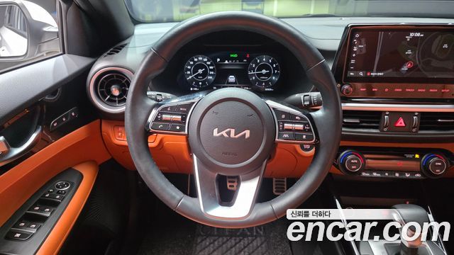 Kia K3 2023 — photo 19