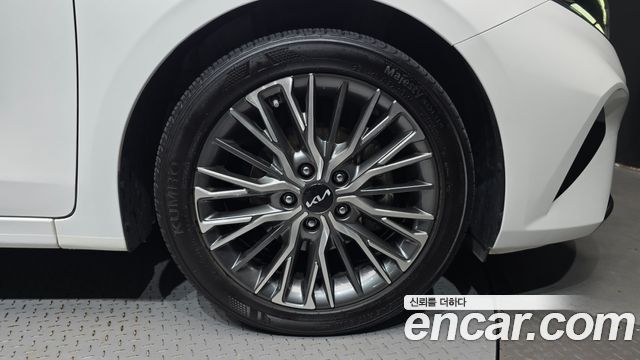 Kia K3 2023 — photo 7