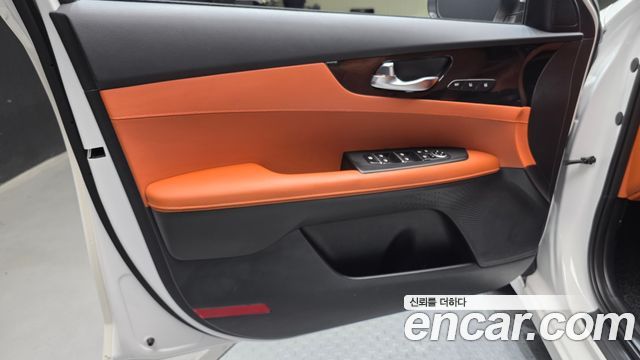 Kia K3 2023 — photo 14