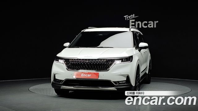 Kia Canival 2023 — photo 3