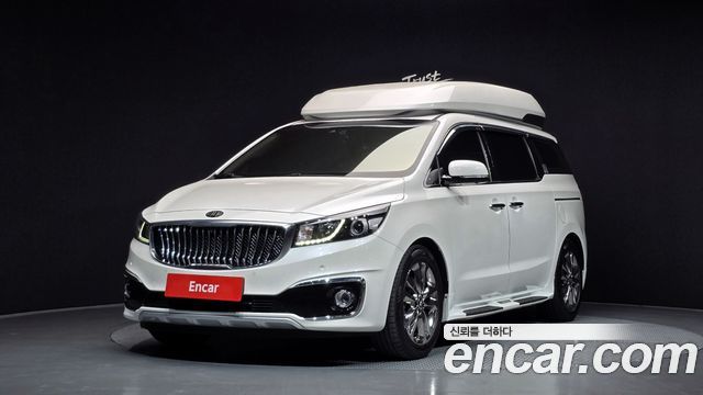 Kia Canival 2018 — photo 1