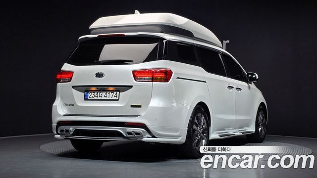 Kia Canival 2018 — photo 2