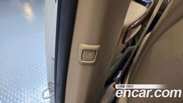 Kia Canival 2018 — photo 16