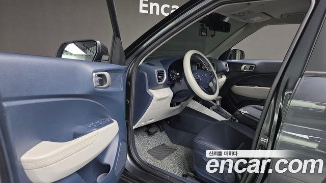 Hyundai Venue 2022 — photo 13