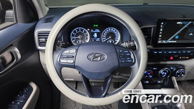 Hyundai Venue 2022 — photo 19