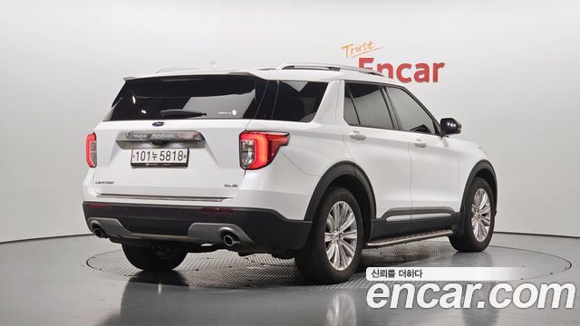 Ford Explorer 2020 — photo 2