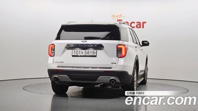 Ford Explorer 2020 — photo 4