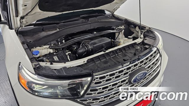 Ford Explorer 2020 — photo 6