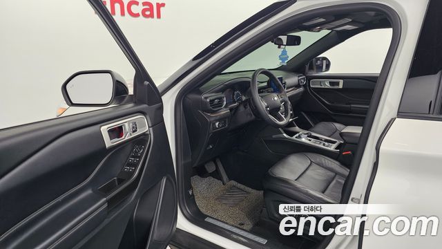 Ford Explorer 2020 — photo 10