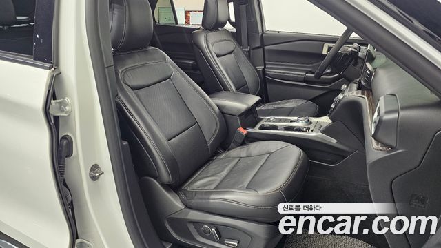 Ford Explorer 2020 — photo 12