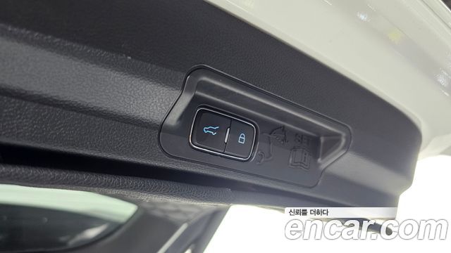 Ford Explorer 2020 — photo 20