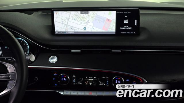 Genesis GV70 2021 — photo 24