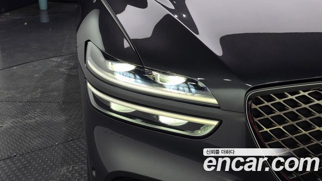Genesis GV70 2021 — photo 8