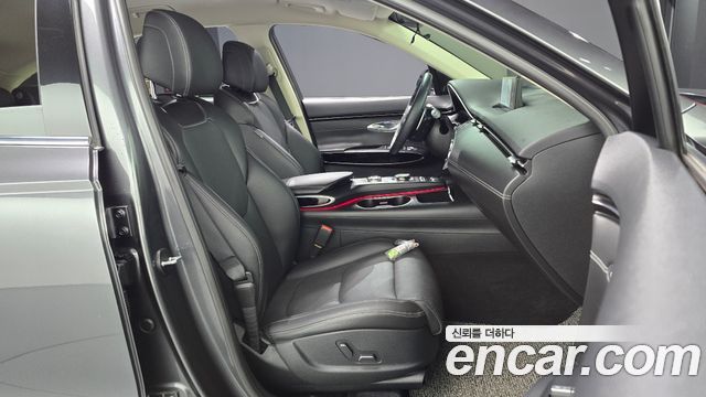 Genesis GV70 2021 — photo 16