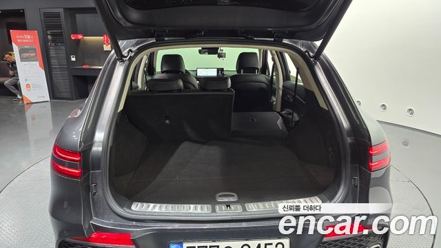 Genesis GV70 2021 — photo 29