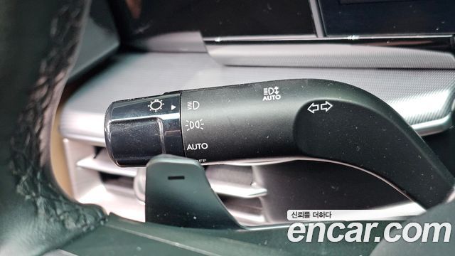 Hyundai Grandeur 2023 — photo 24