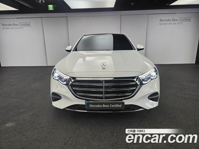 Mercedes-Benz E-Class 2026 — photo 3