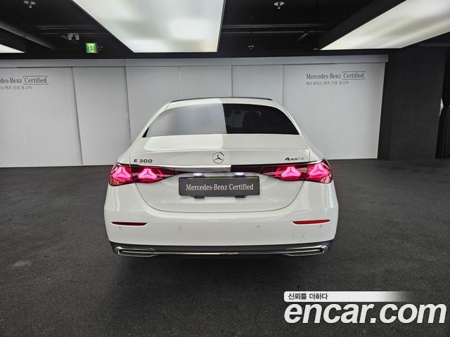 Mercedes-Benz E-Class 2026 — photo 4